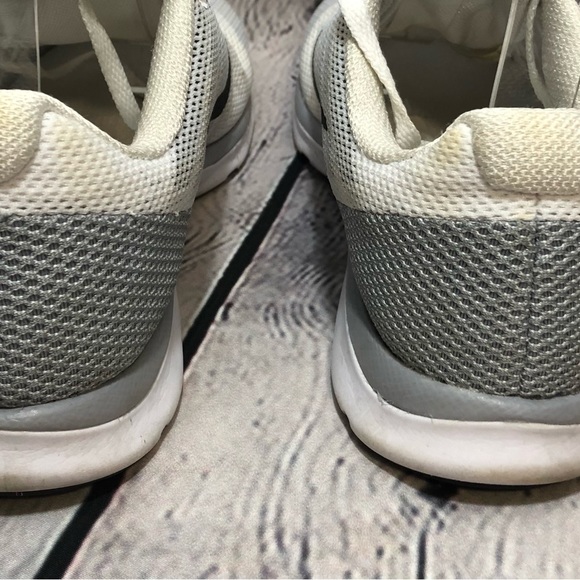 Nike Training In Season TR 6 Size 9.5 - Picture 4 of 6